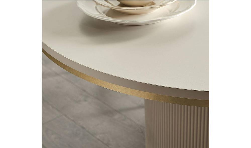 Kebayoran Baru Dining Set 3