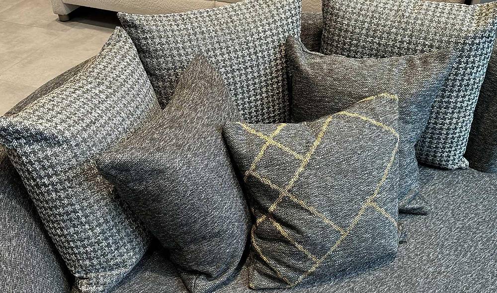Tambora Sofa 1