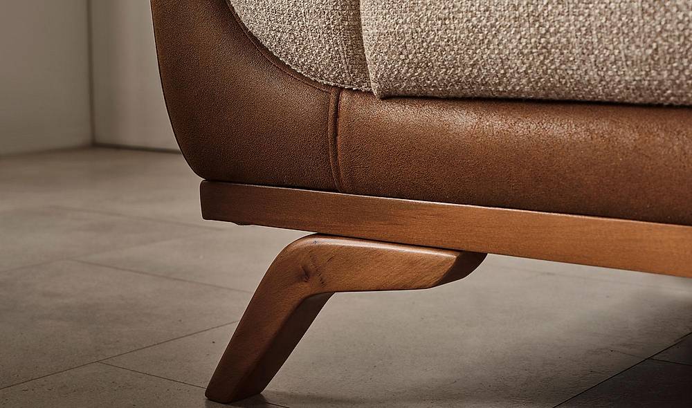 Ciracas Sofa 2