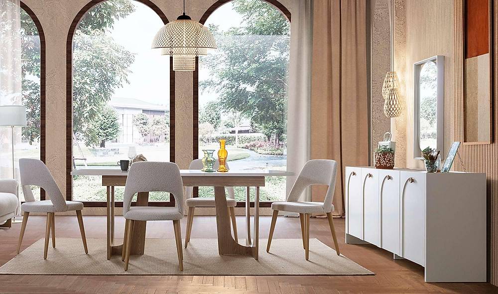 Semanggi Dining Set