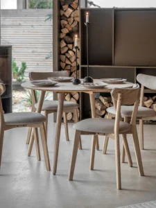 Luno Dining Table