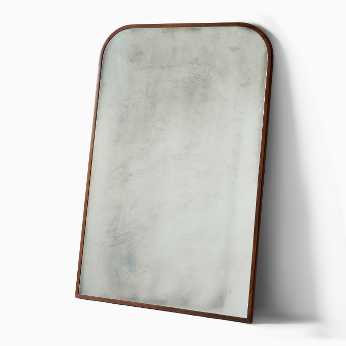 Arlo Mirror1