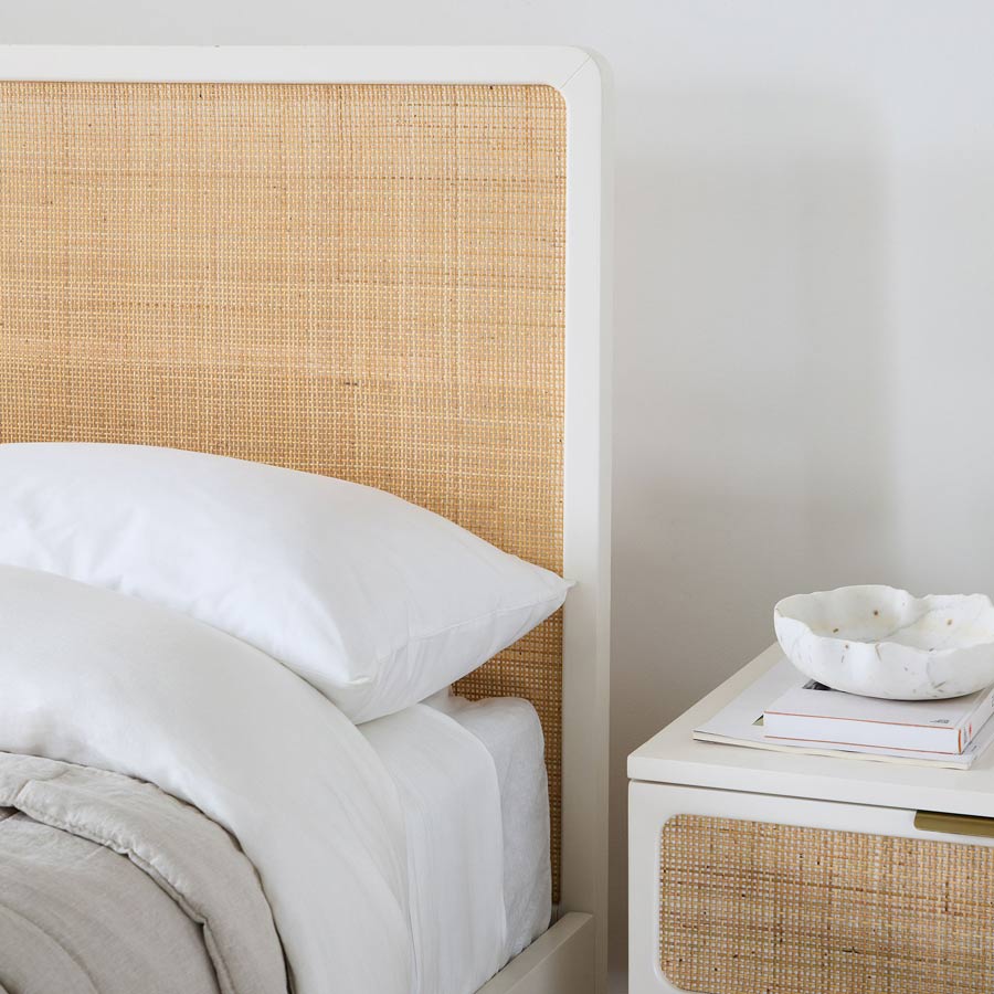Bed Rotana Aurora Scandinavian - Gambar 4