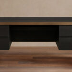 Meja Kerja Vareon