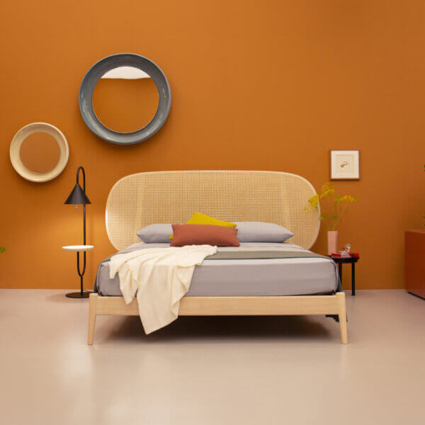 Vienna Cane Bed1