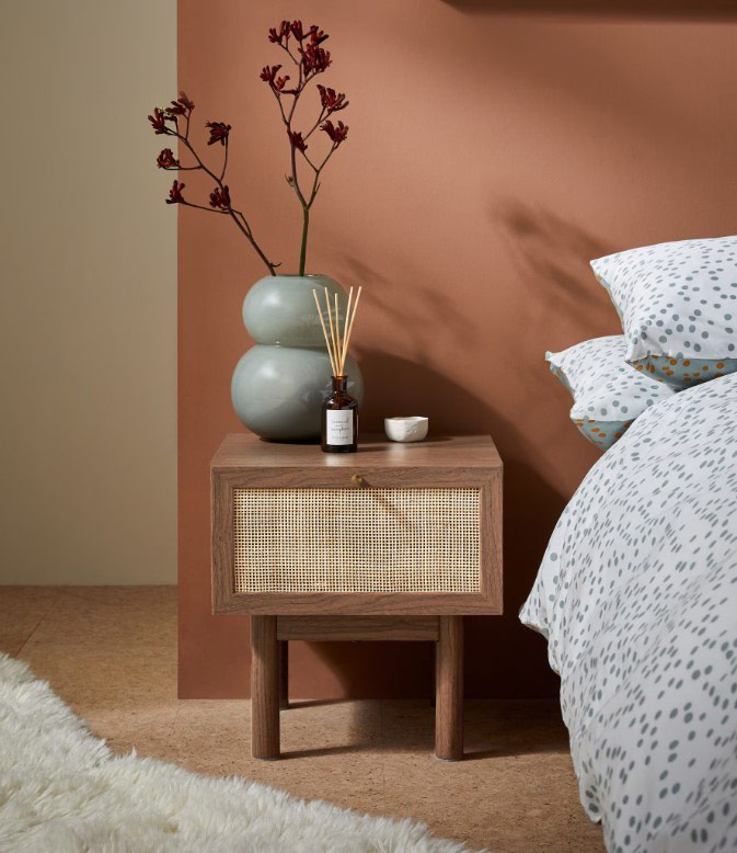Nightstand Ranu