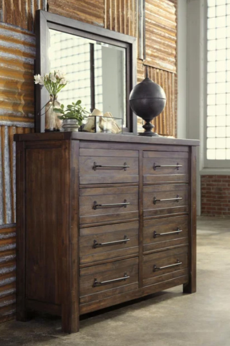 Dresser Aruna