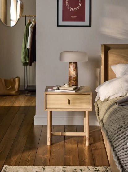 Nightstand Larasati
