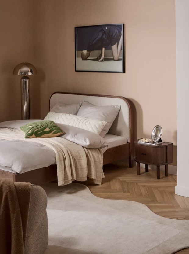 Nightstand Rengganis