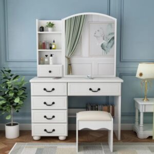 Dresser Larasati