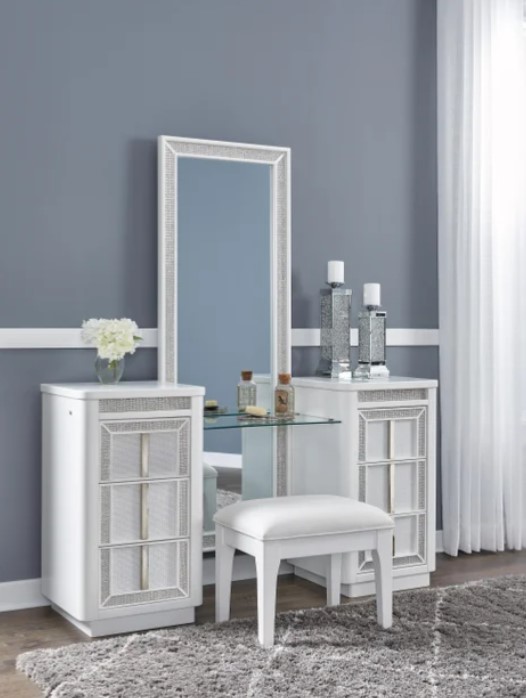 Dresser Rattan Mira
