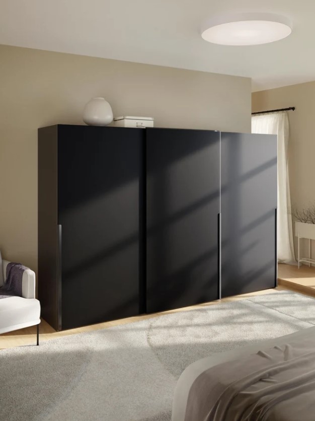 Wardrobe Wisesa